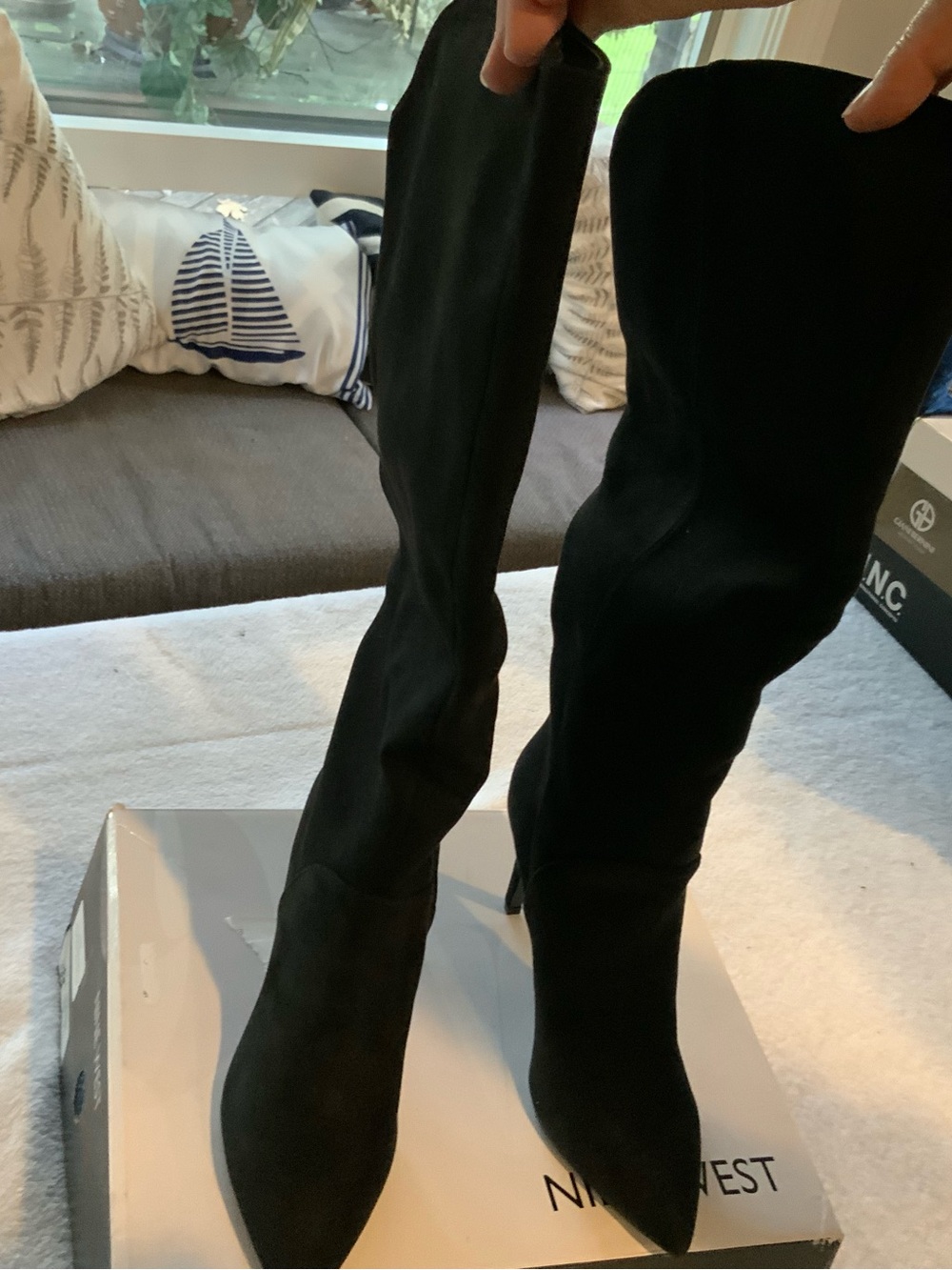 Nine West Women's Black Knee-High Pointed Toe Boots new size 5.5. SKU 3136